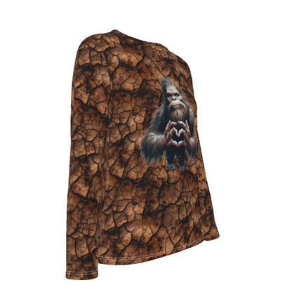 Bigfoot Heart Hands, Sasquatch, Women’s Oversized Cotton Tee Shirt