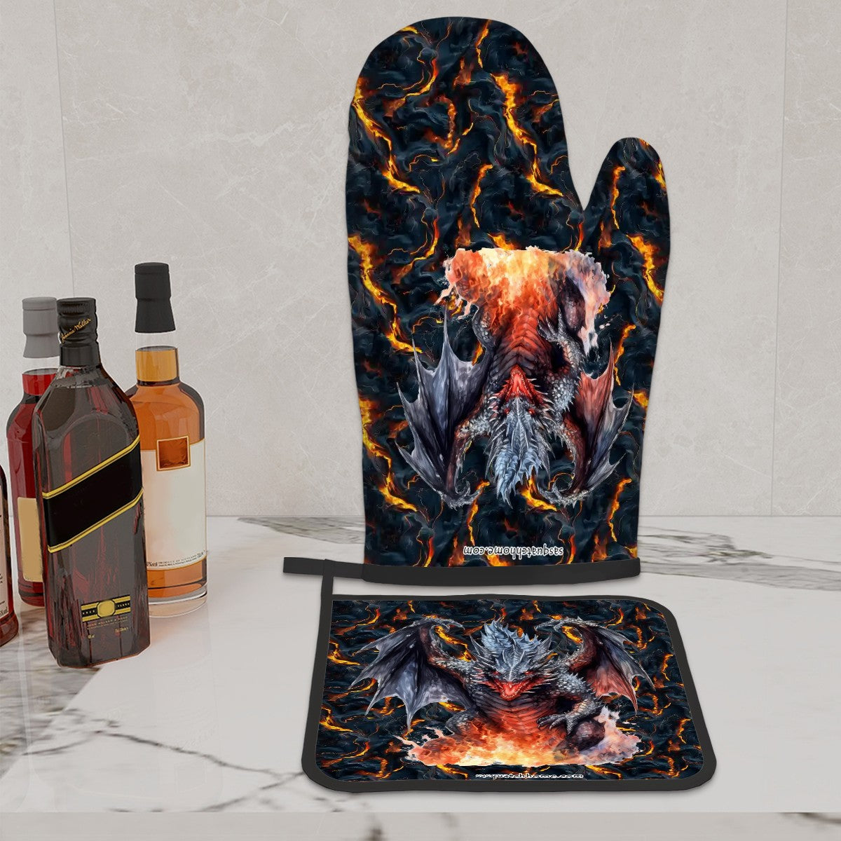 Set of 2 Oven Mitt and Pot Holder - Dragon On Lava