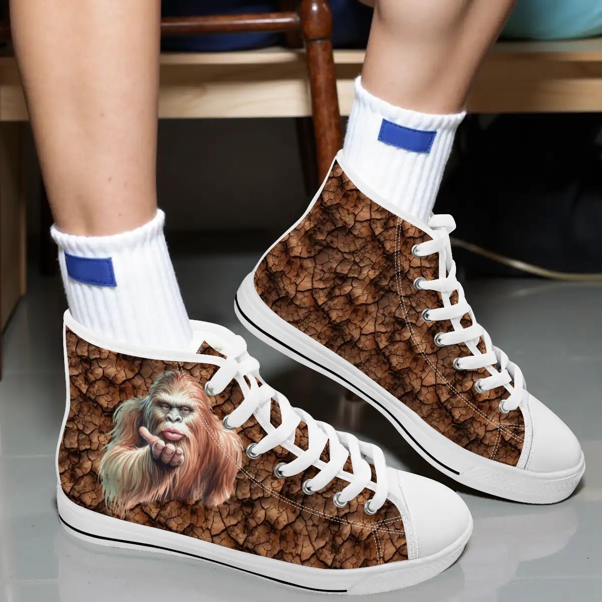 Female Bigfoot Sasquatch, Women's High Top Canvas Shoes