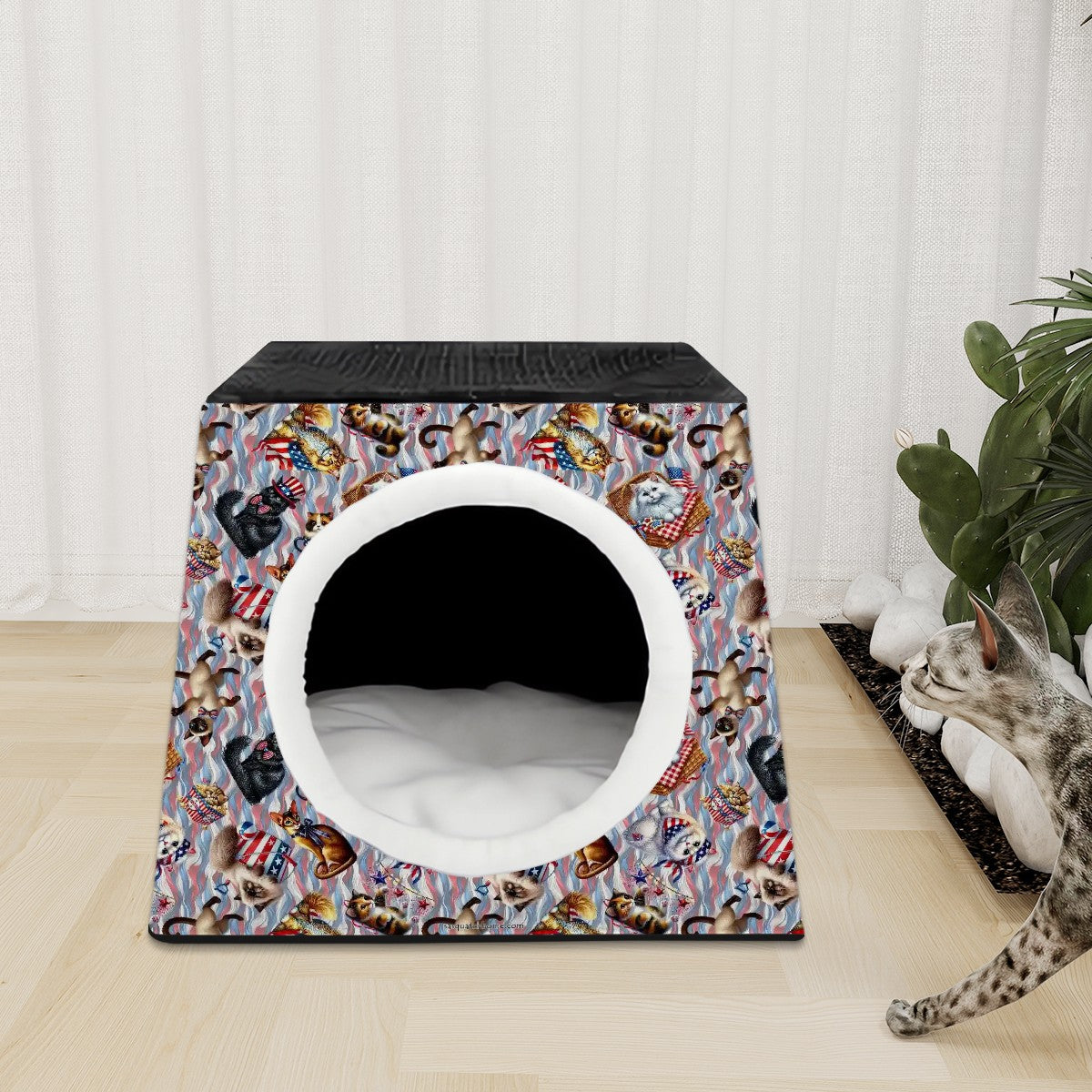 8 Patriot Designs, Space Capsule Pet Bed