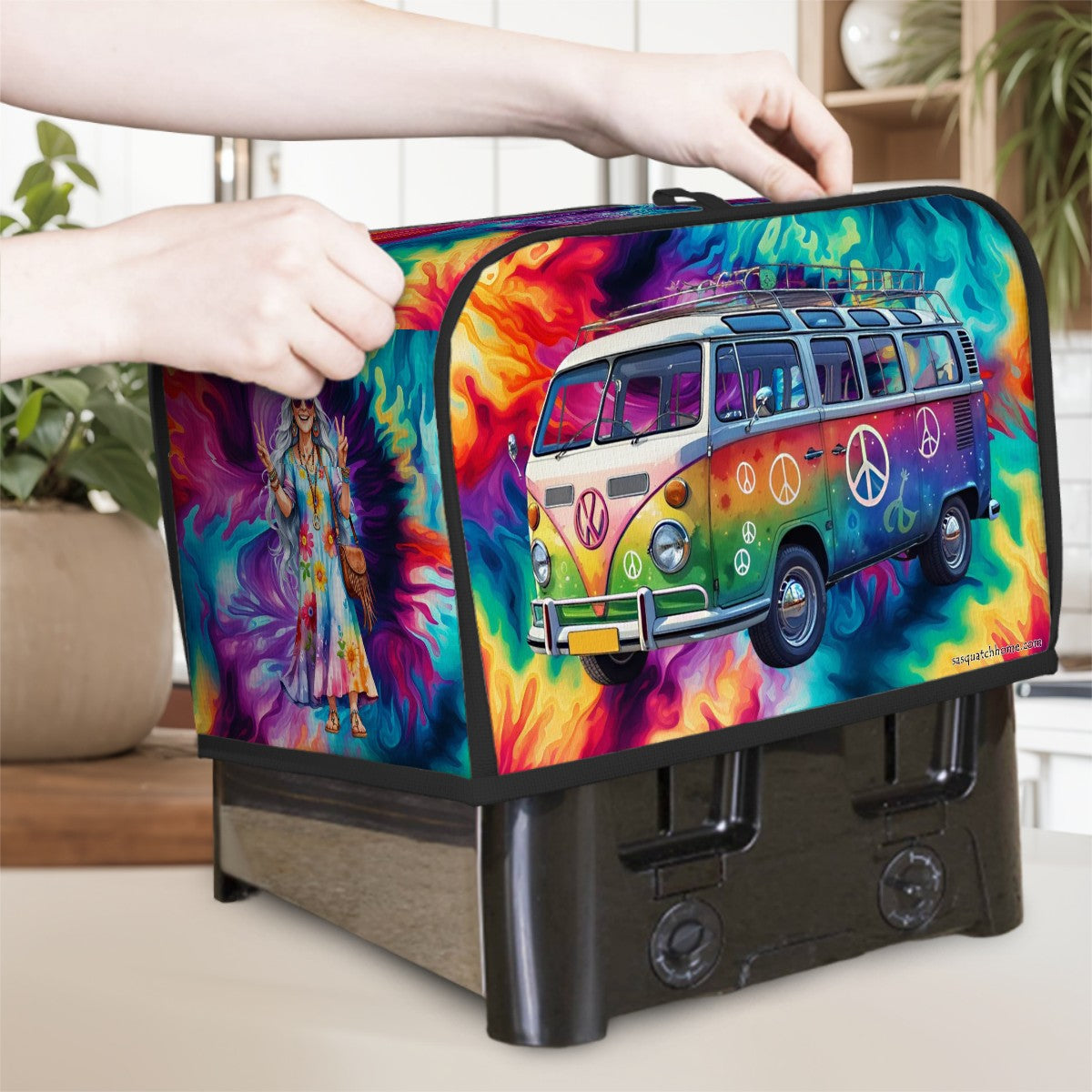 Hippie Couple on Tie Dye, 2 Slice Toaster Cover