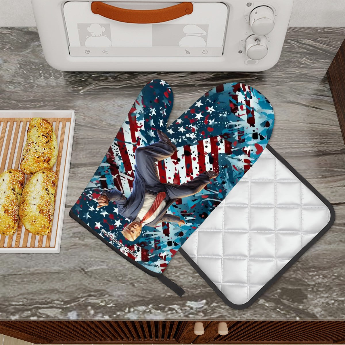Donald Trump Dancing, Set of 2 Oven Mitts and Pot Holders