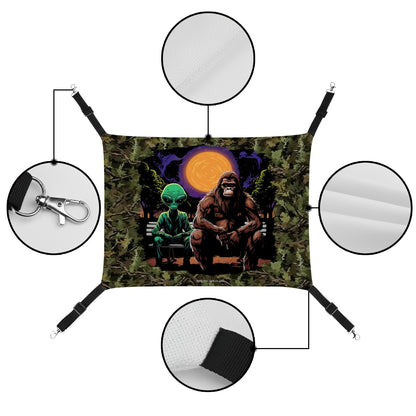 Bigfoot / Sasquatch & Alien, Pet Hammock