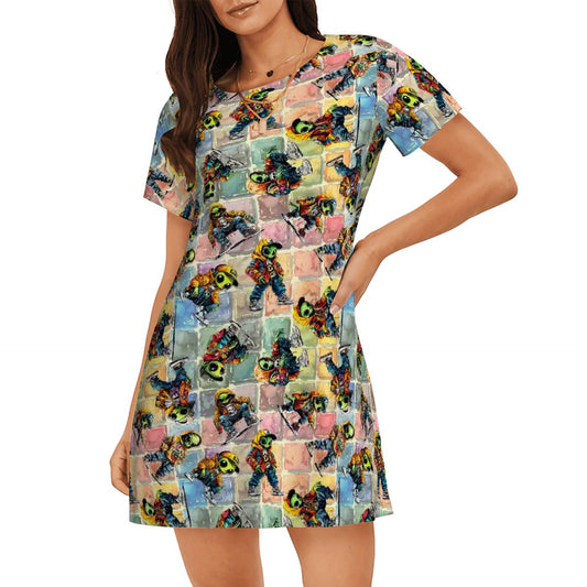 6 Alien Designs, Women’s Loose Fit Short Sleeve Night Gown