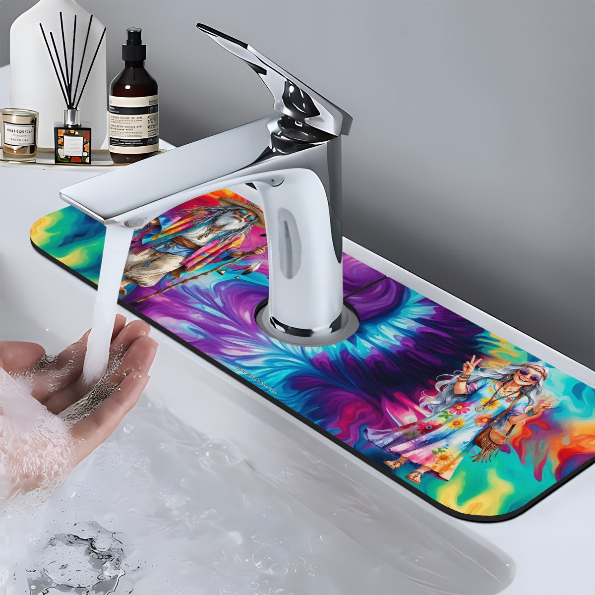 Old Hippie Couple, Faucet Mat