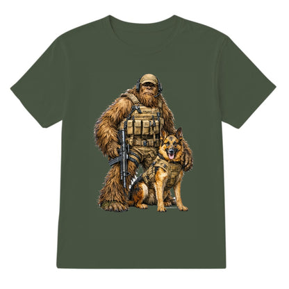 Bigfoot Sasquatch Soldier & Dog, Gildan 5000 T-Shirt