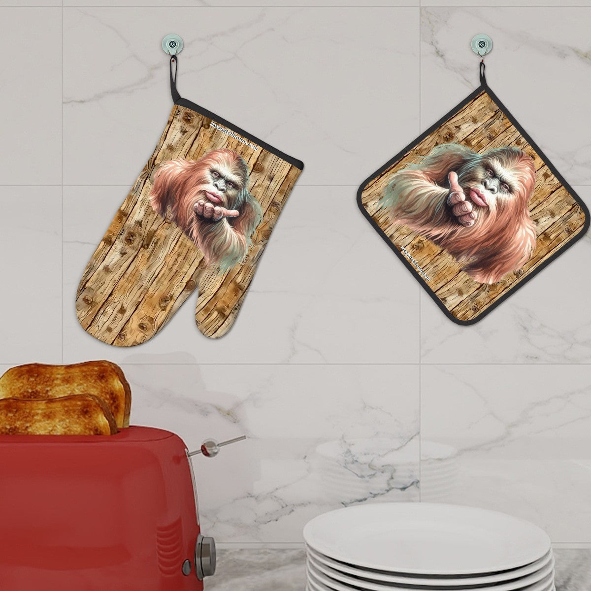 Set of 2 Oven Mitt and Pot Holder - Bigfoot Sasquatch Blow Kiss