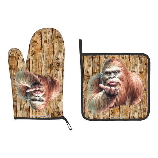 Set of 2 Oven Mitt and Pot Holder - Bigfoot Sasquatch Blow Kiss