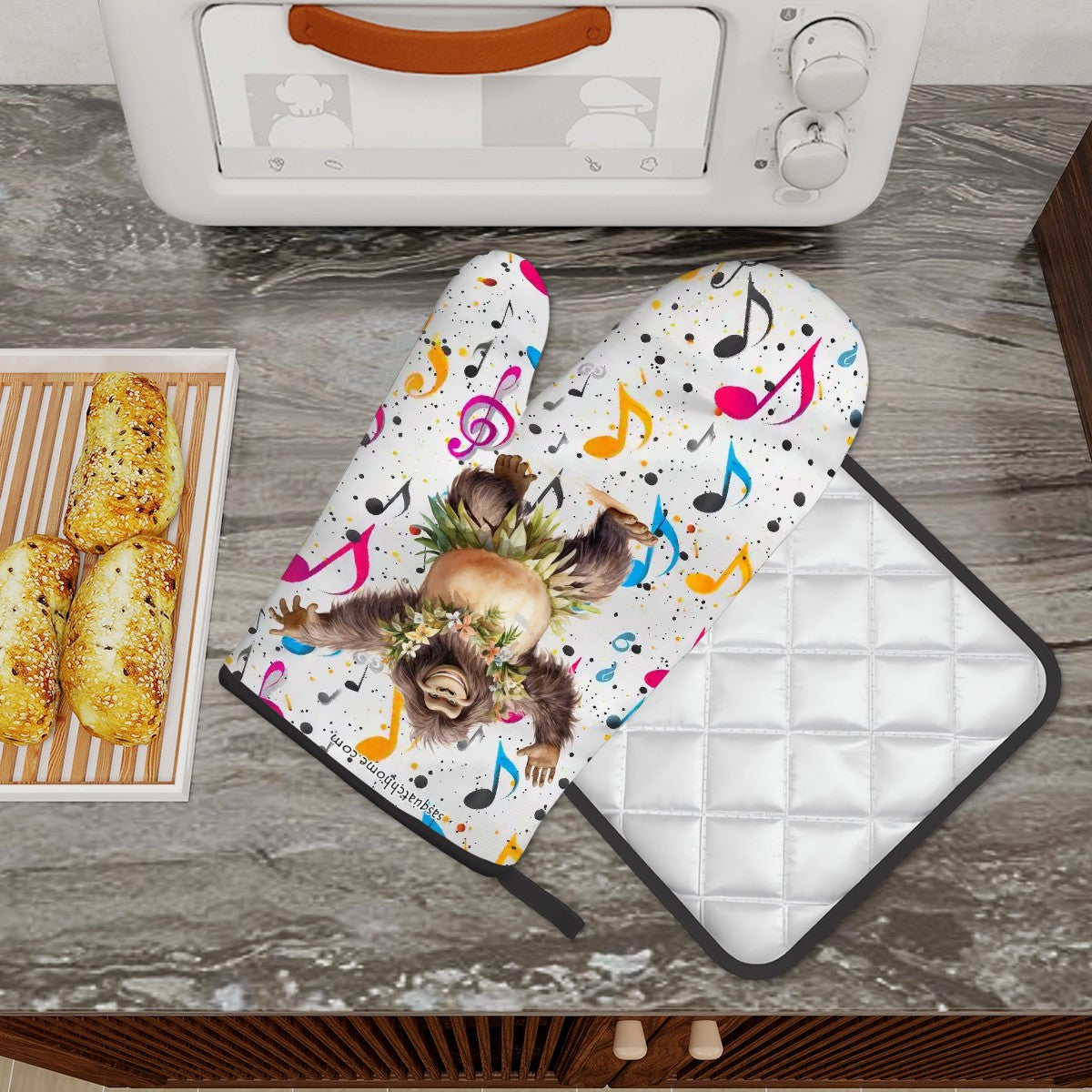 Set of 2 Oven Mitts and Pot Holders - Dancing Sasquatch