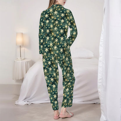 Cute Yeti on Snowflakes, Women’s Long Sleeved Pajama Set