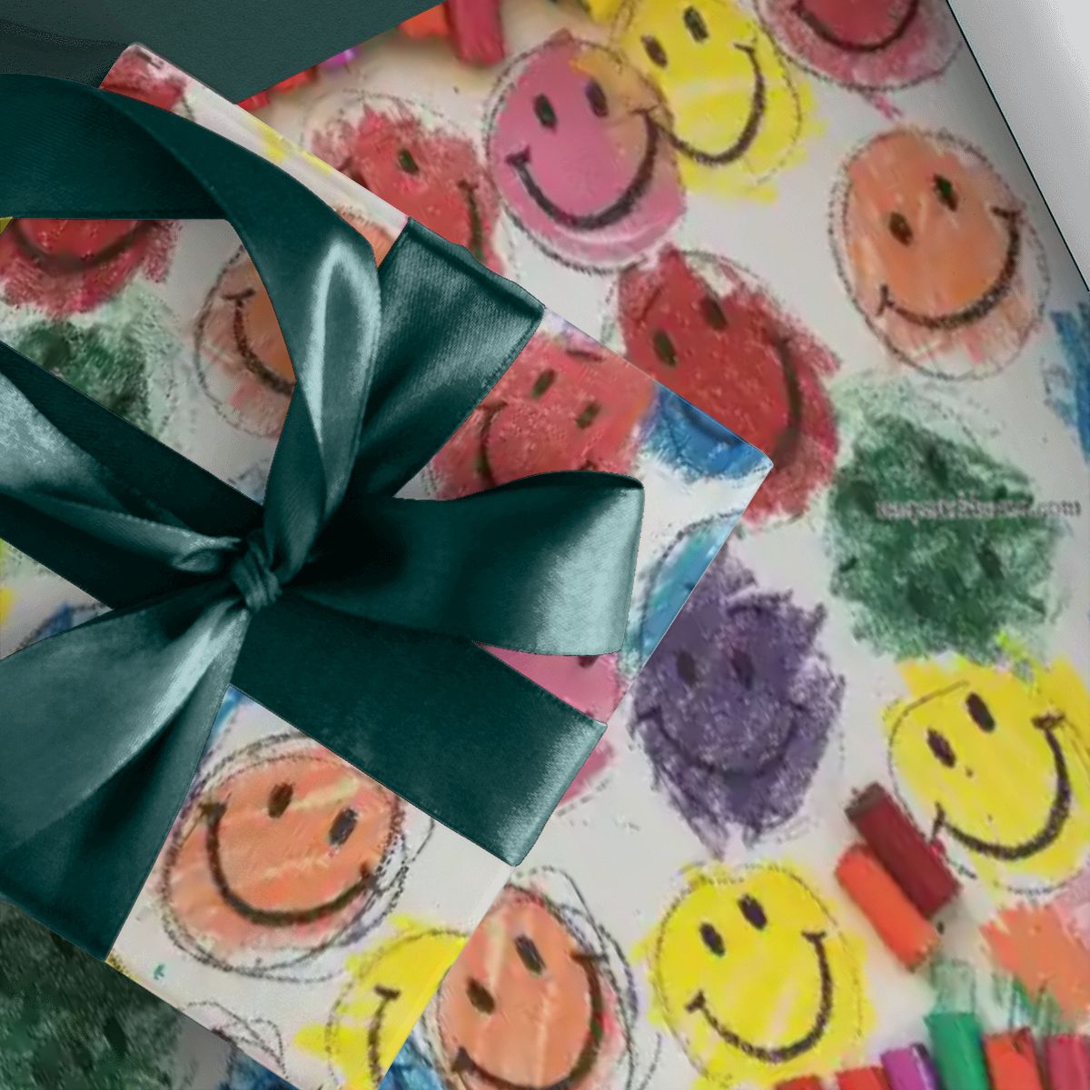 Child Drawing Smileys, 3 Pack Gift Wrapping Paper Sheets