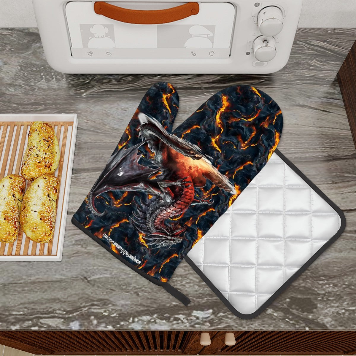 Set of 2 Oven Mitt and Pot Holder - Dragon & Lava