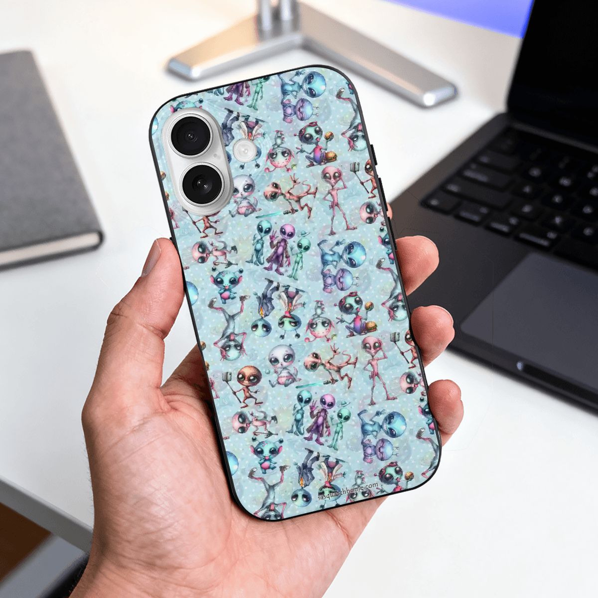 6 Alien Designs, iPhone 17 Thermoplastic Polyurethane Phone Case