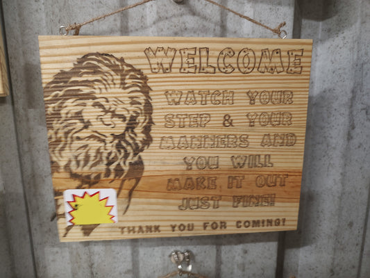 10" x 12" Pine Plaque Top Hanging Sign, Bigfoot "Welcome"